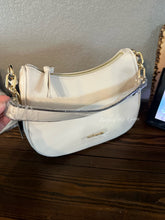 Load image into Gallery viewer, The Audrey Saddle Bag