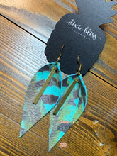 Load image into Gallery viewer, Maleficent Peacock