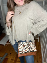 Load image into Gallery viewer, The Quinn Cross Body